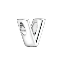 Charger l'image dans la galerie, Charm Lettre "V" - Univers Charm