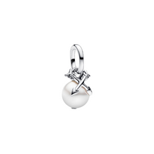 Laden Sie das Bild in den Galerie-Viewer, Pandora ME Perlen- und Pfeil-Mini-Anhänger-Charm aus Sterlingsilber – Modernes und anpassbares Design