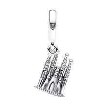 Cargar imagen en el visor de la galería, Charm Pandora Colgante Monumento Barcelona en Plata de Ley 925