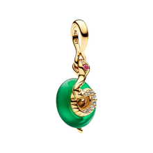 Cargar imagen en el visor de la galería, Charm Pandora Colgante Serpiente Verde – Cristal de Murano y Baño de Oro de 14k