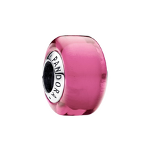Cargar imagen en el visor de la galería, Mini Charm Pandora Cristal de Murano Rosa – Plata de Ley 925